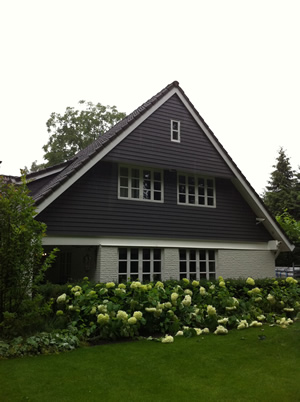 houtwerk voorgevel huis afschilderen